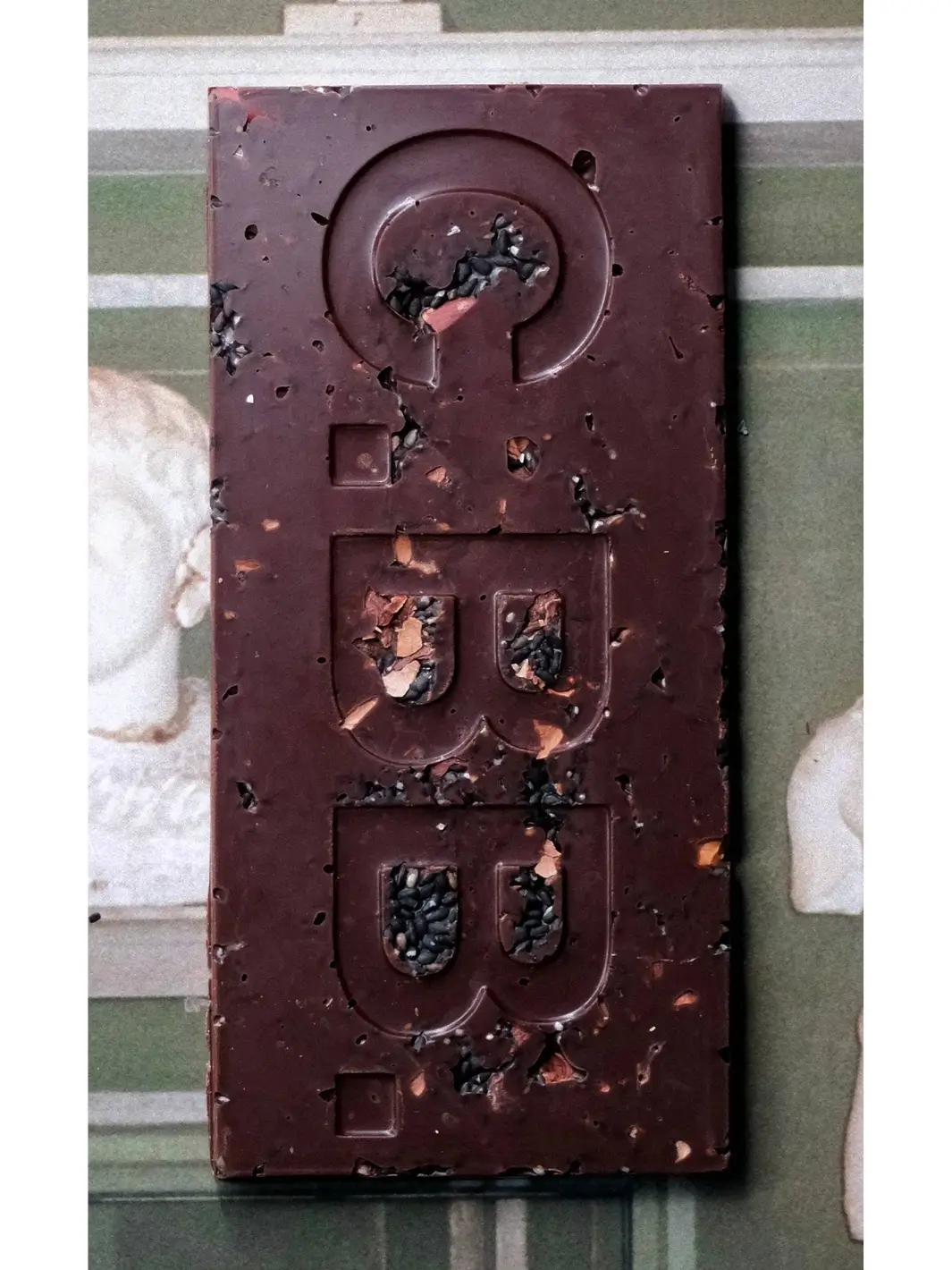 Black Toasted Sesame Seeds, Cacao Shell & Nibs - Image 2
