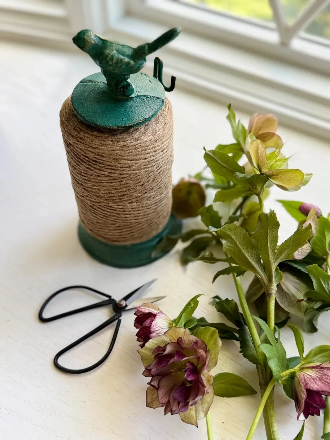 Cast Iron Twine Dispenser with Bird Accent - Image 3