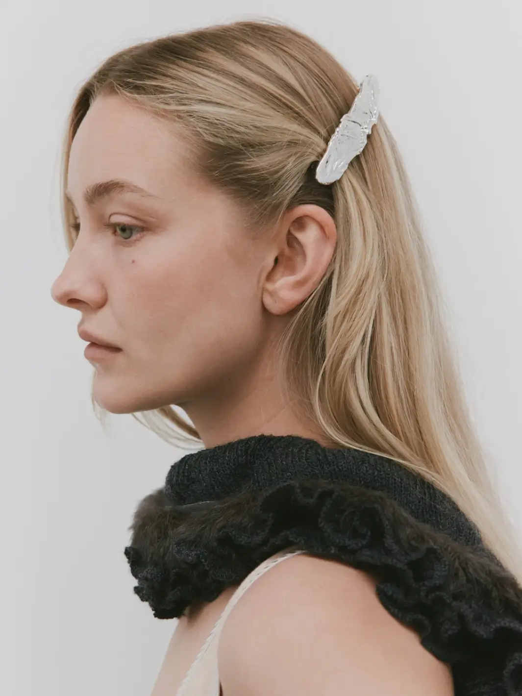 Frida Barrette in Silver - Image 3
