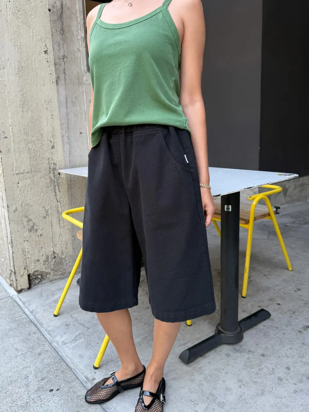 Liam Bermuda Shorts - Black Canvas - Image 5