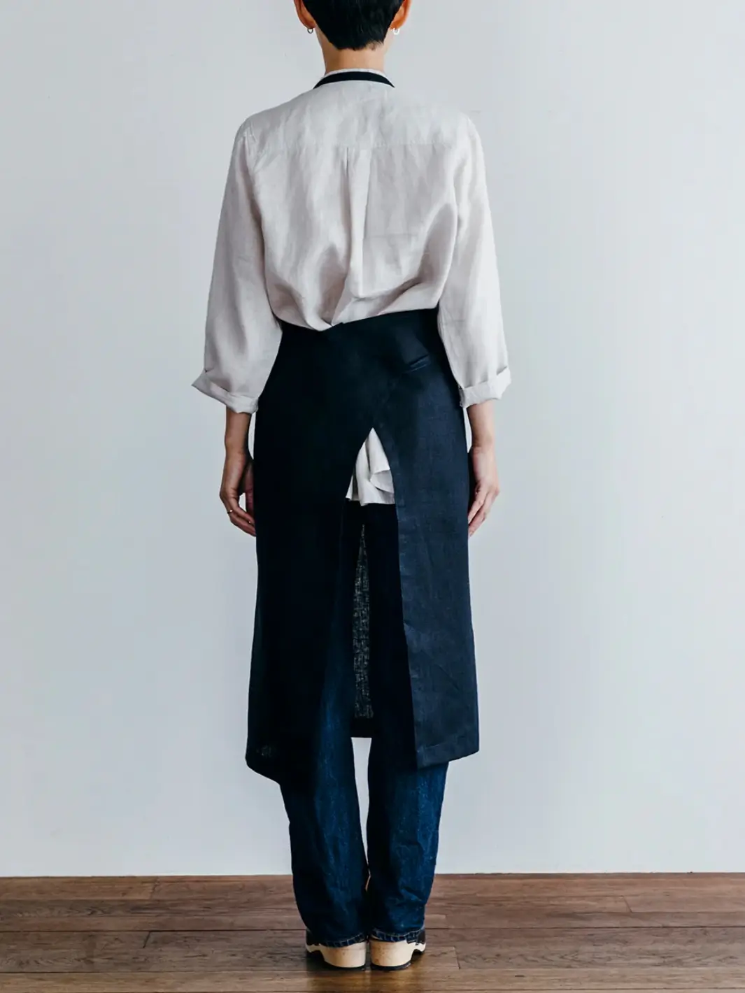 Linen Full Apron - Navy - Image 4