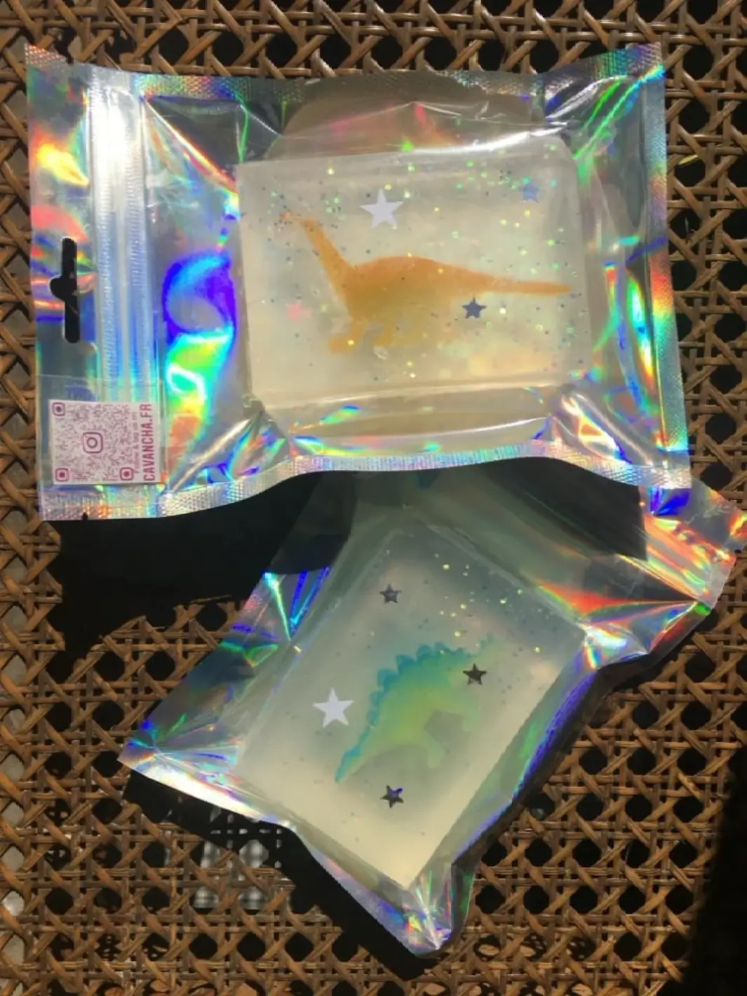 Magic Glitter Soap - Dinos - Image 5
