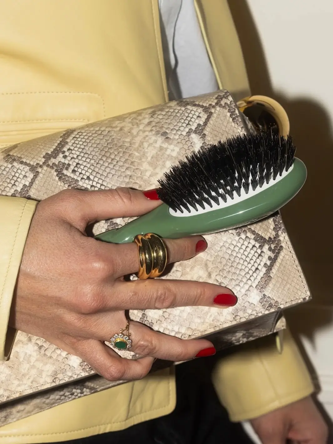 N.01 Small The Shine & Care Hairbrush The Universal Brush - Image 10