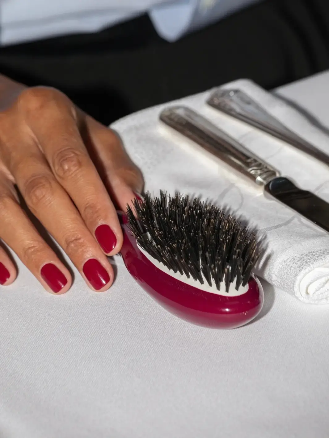 N.01 Small The Shine & Care Hairbrush The Universal Brush - Image 2