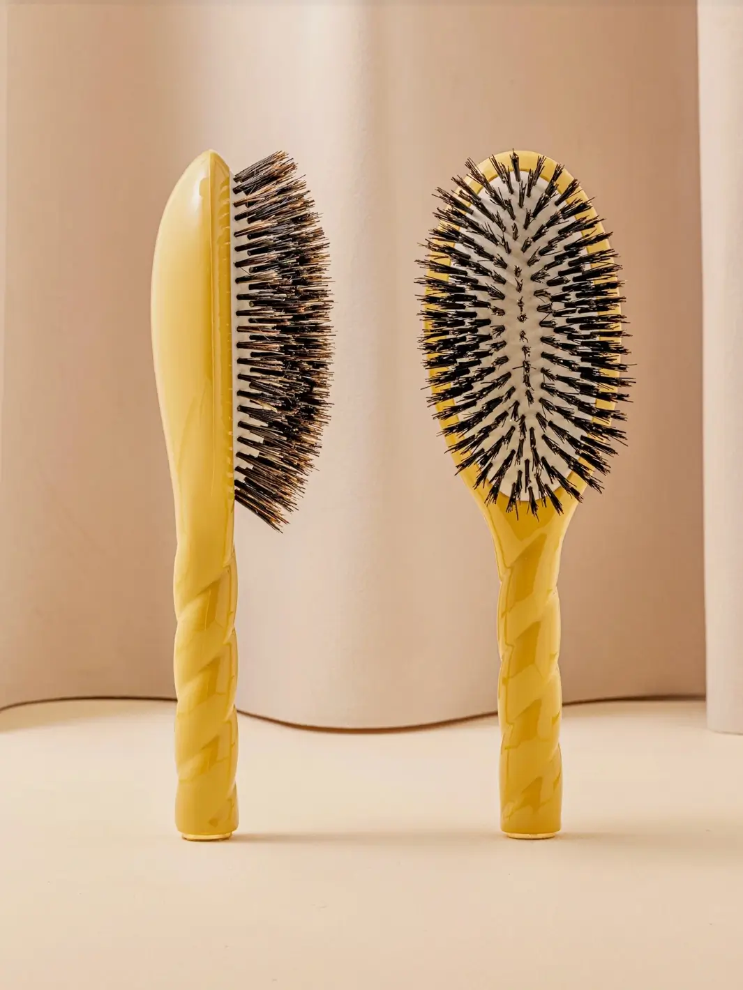 N.01 Large The Shine & Care Hairbrush The Universal Brush - Image 26