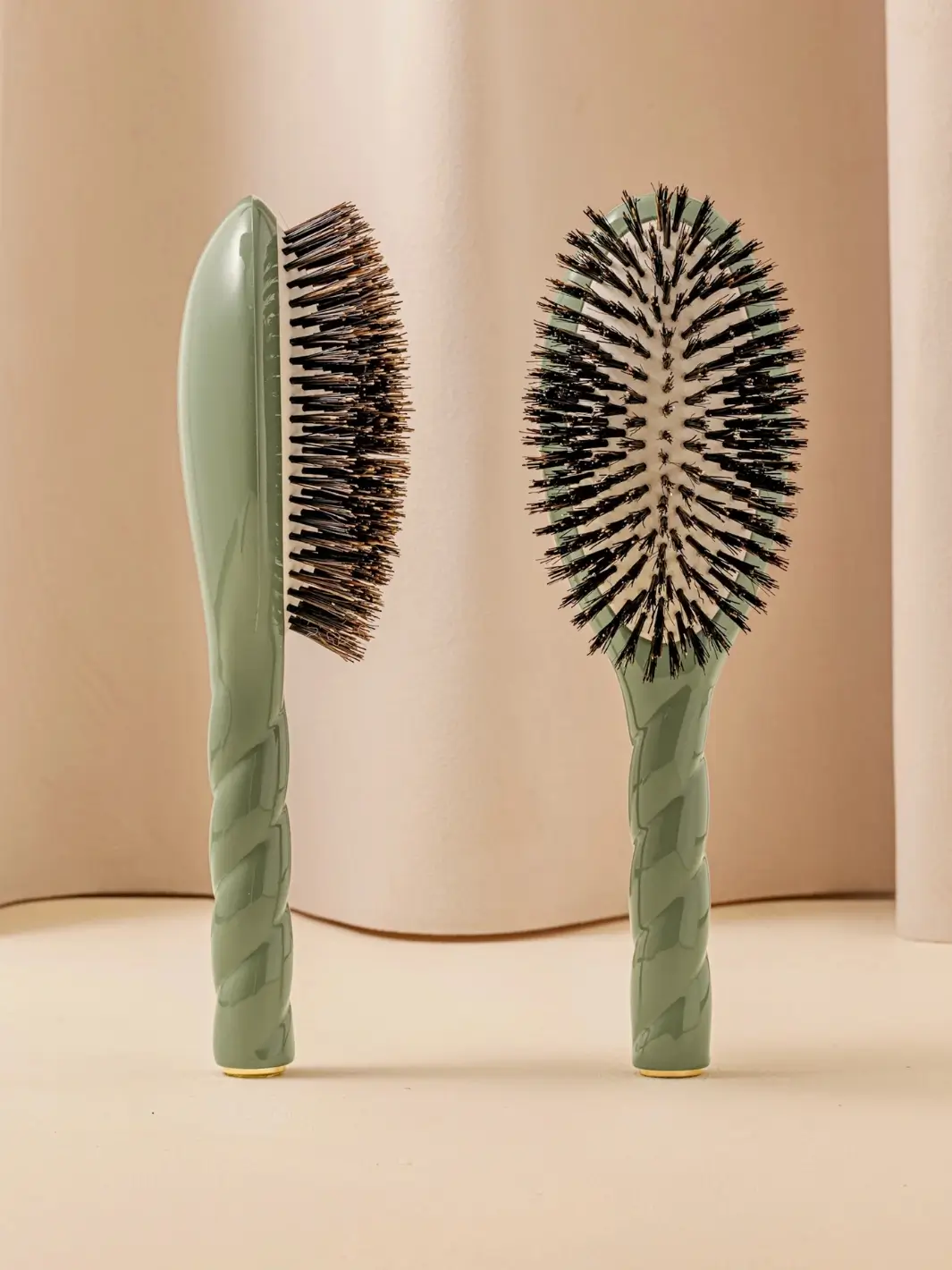 N.01 Large The Shine & Care Hairbrush The Universal Brush - Image 33