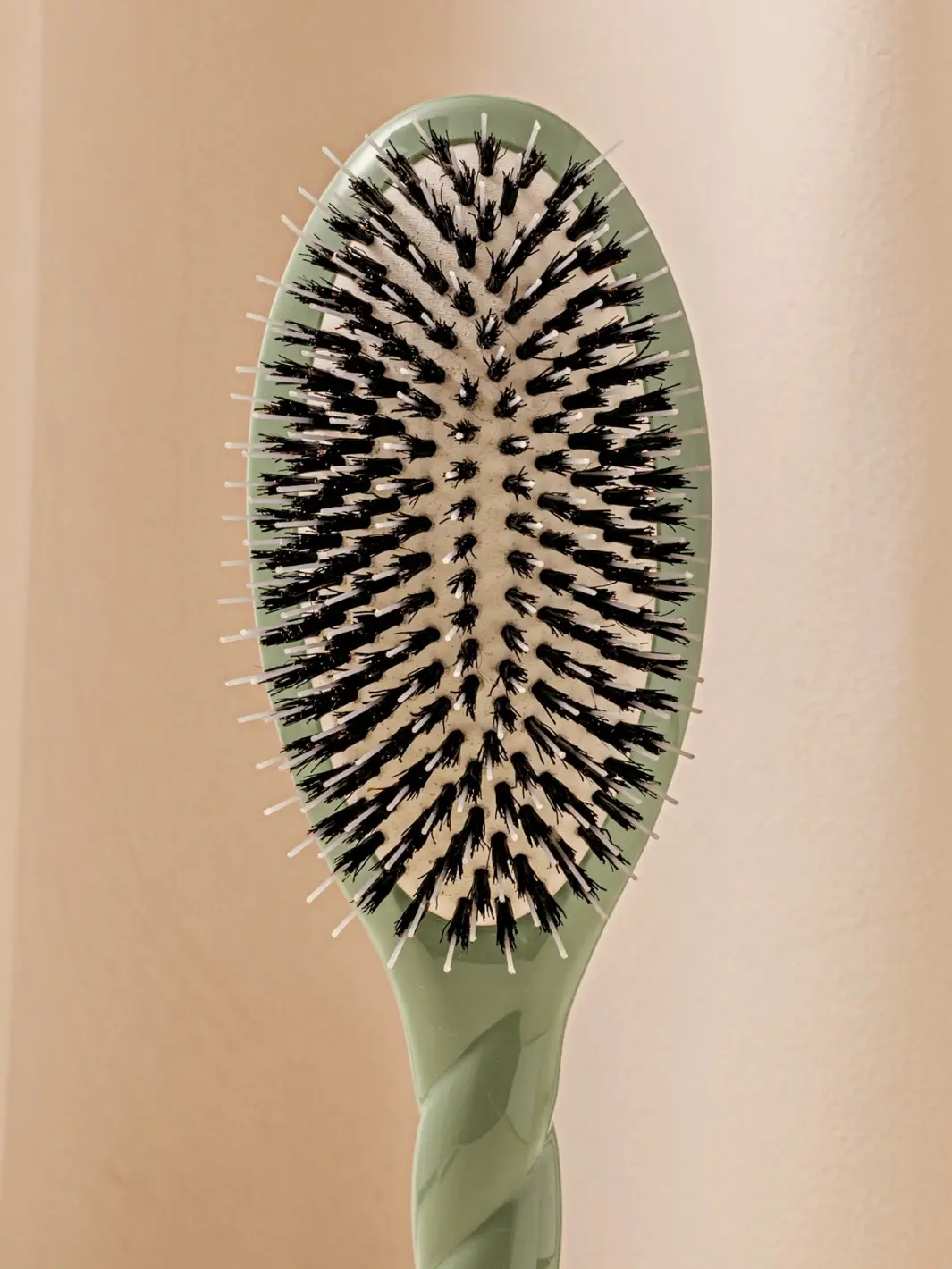 N.02 Large The Essential Detangling & Conditioning Brush - Image 18