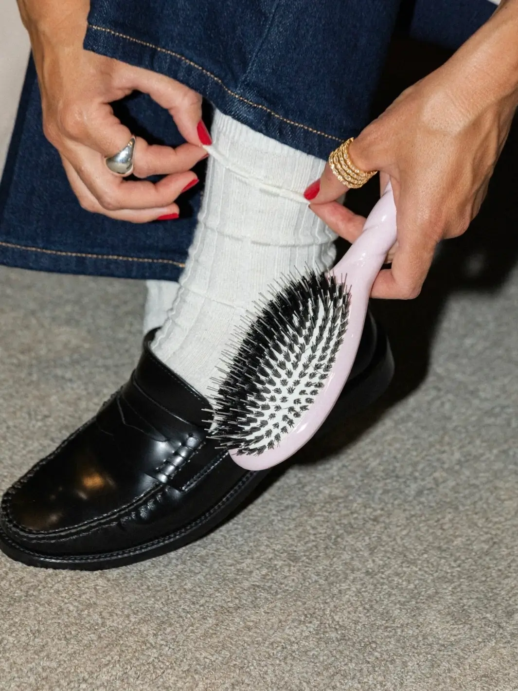 N.02 Large The Essential Detangling & Conditioning Brush - Image 27
