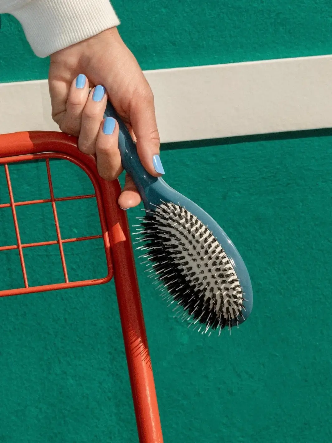 N.02 Large The Essential Detangling & Conditioning Brush - Image 34
