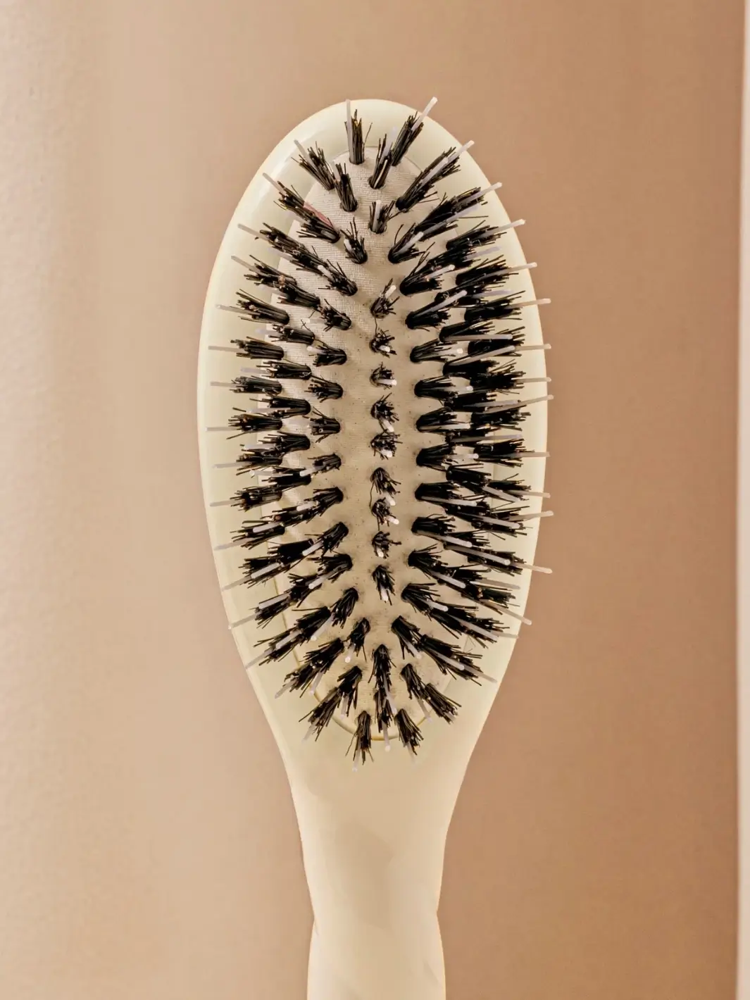 N.02 Small The Essential Detangling & Conditioning Brush - Image 21