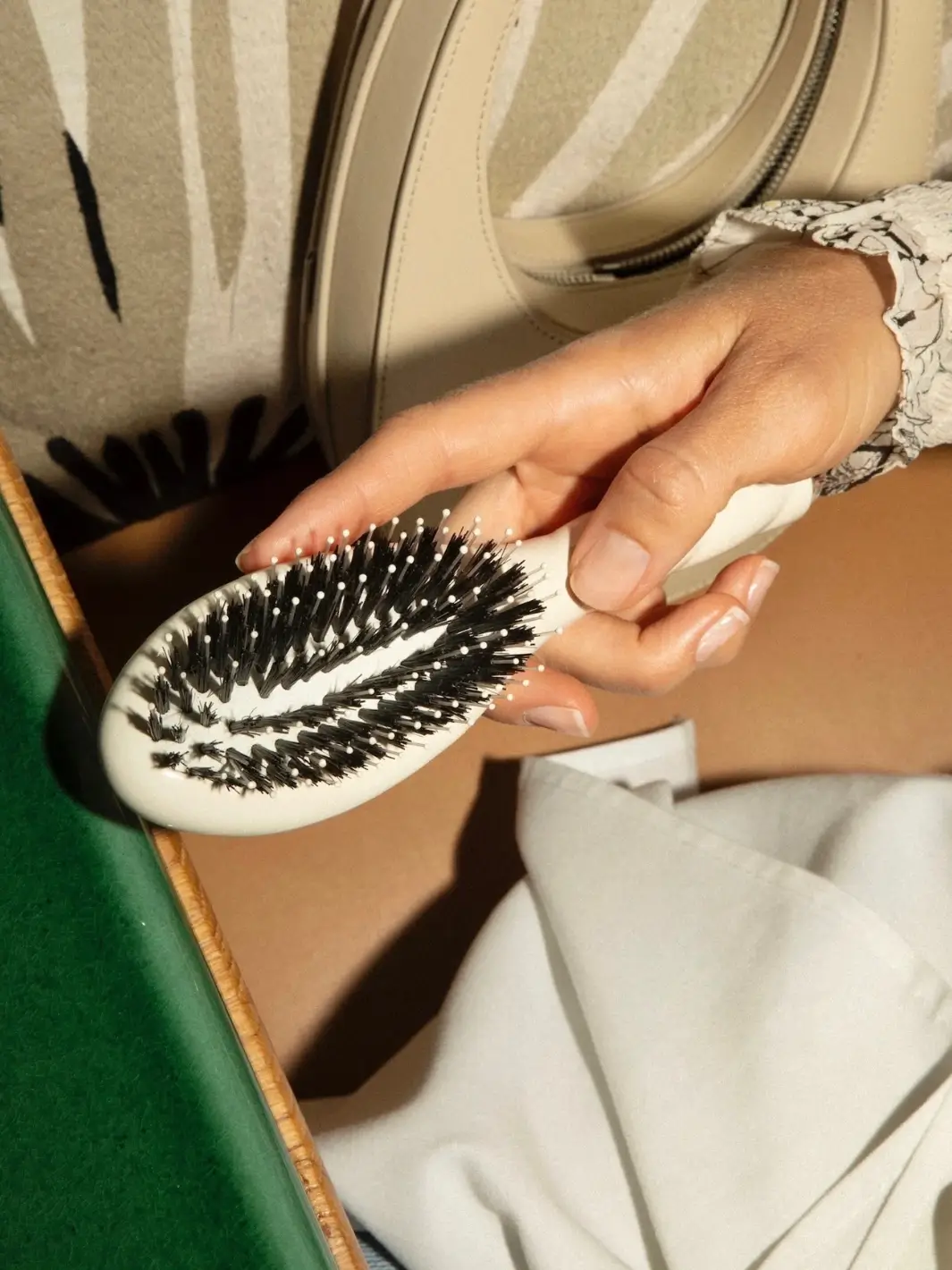 N.03 Small The Essential Softness & Sensitive Scalp Brush - Image 22