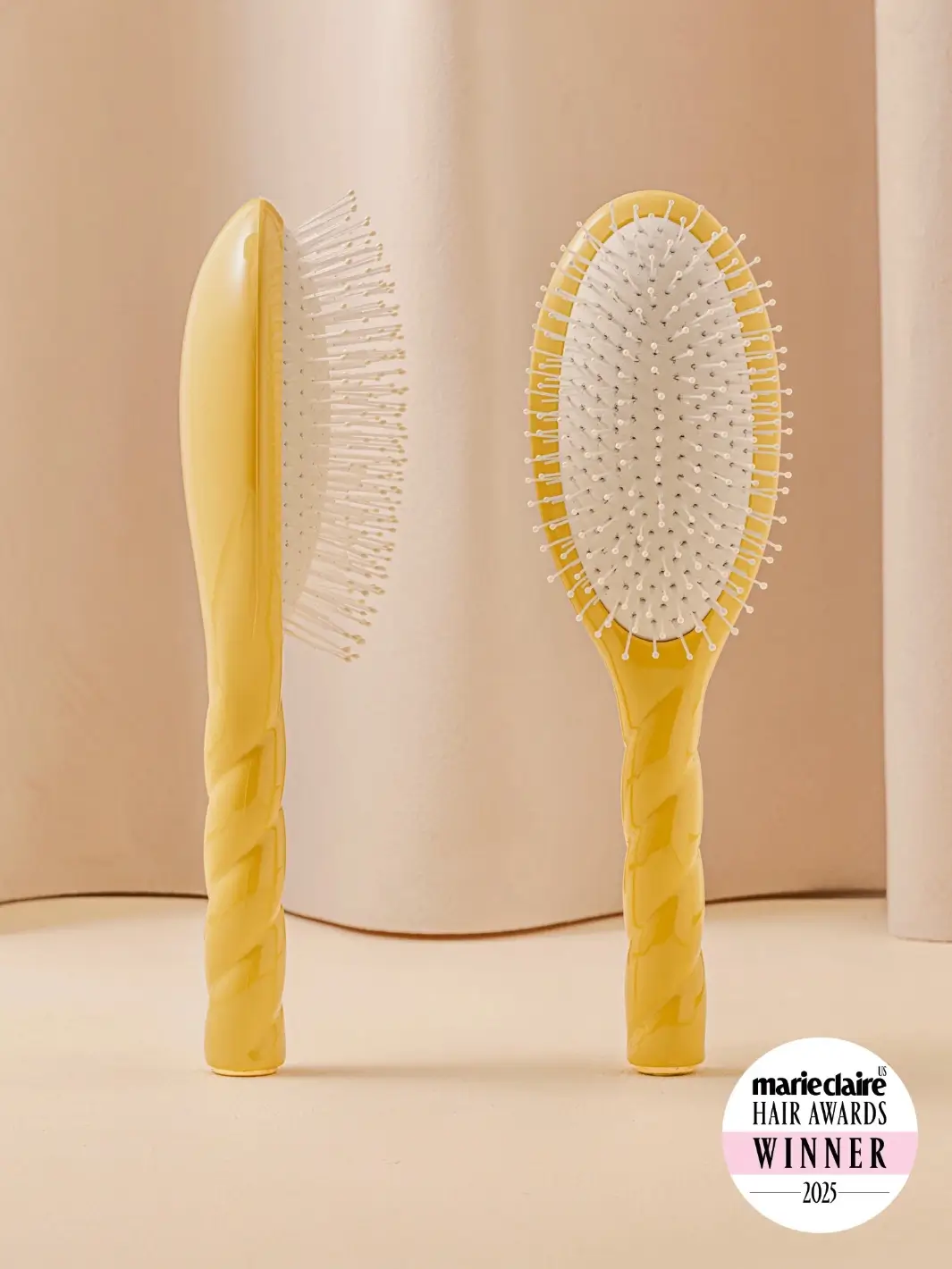 N.04 Large The Detangling & Massaging Miracle Brush - Image 10