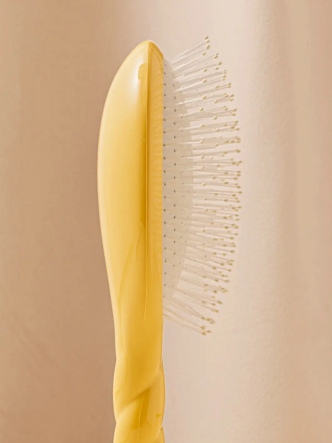 N.04 Large The Detangling & Massaging Miracle Brush - Image 11