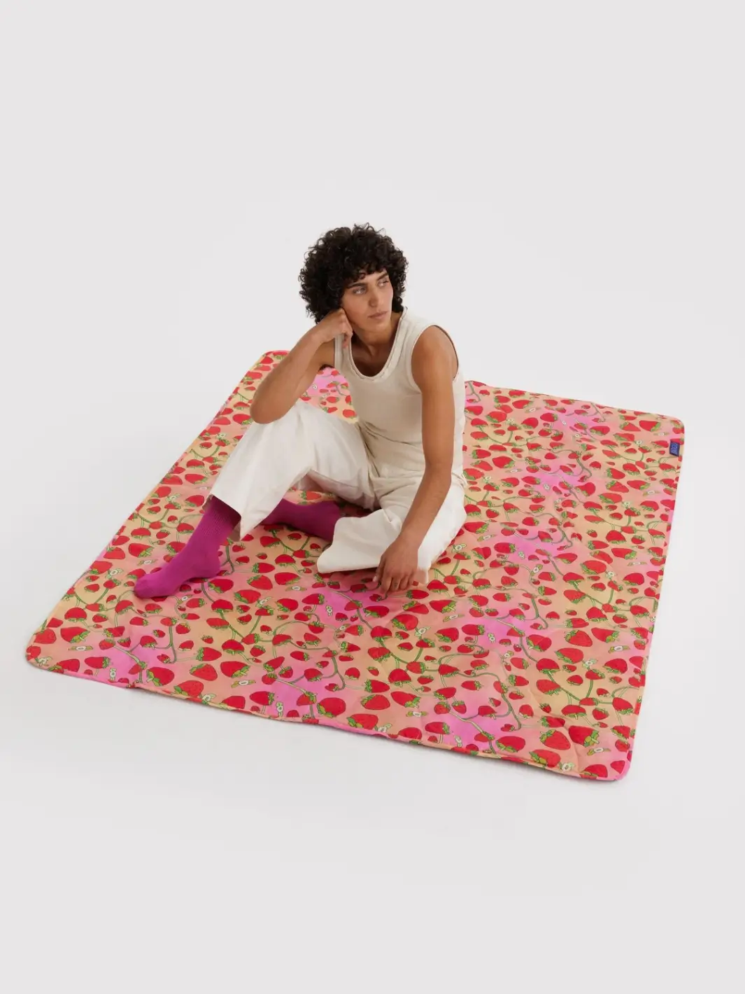 Puffy Picnic Blanket - Strawberry Blossom - Image 2