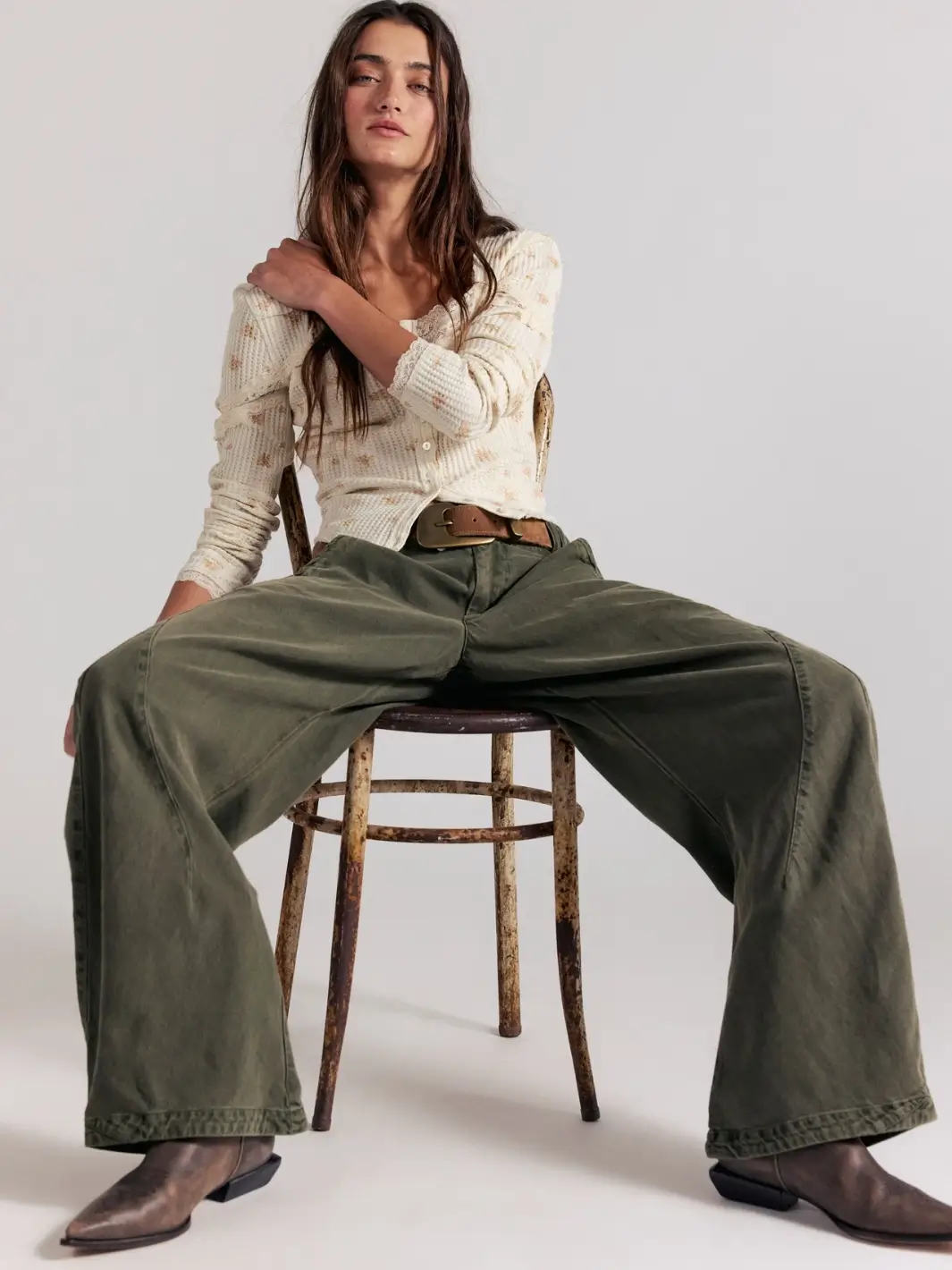 Spotlight Washed Barrel Chino Trousers - Dusty Olive - Image 6