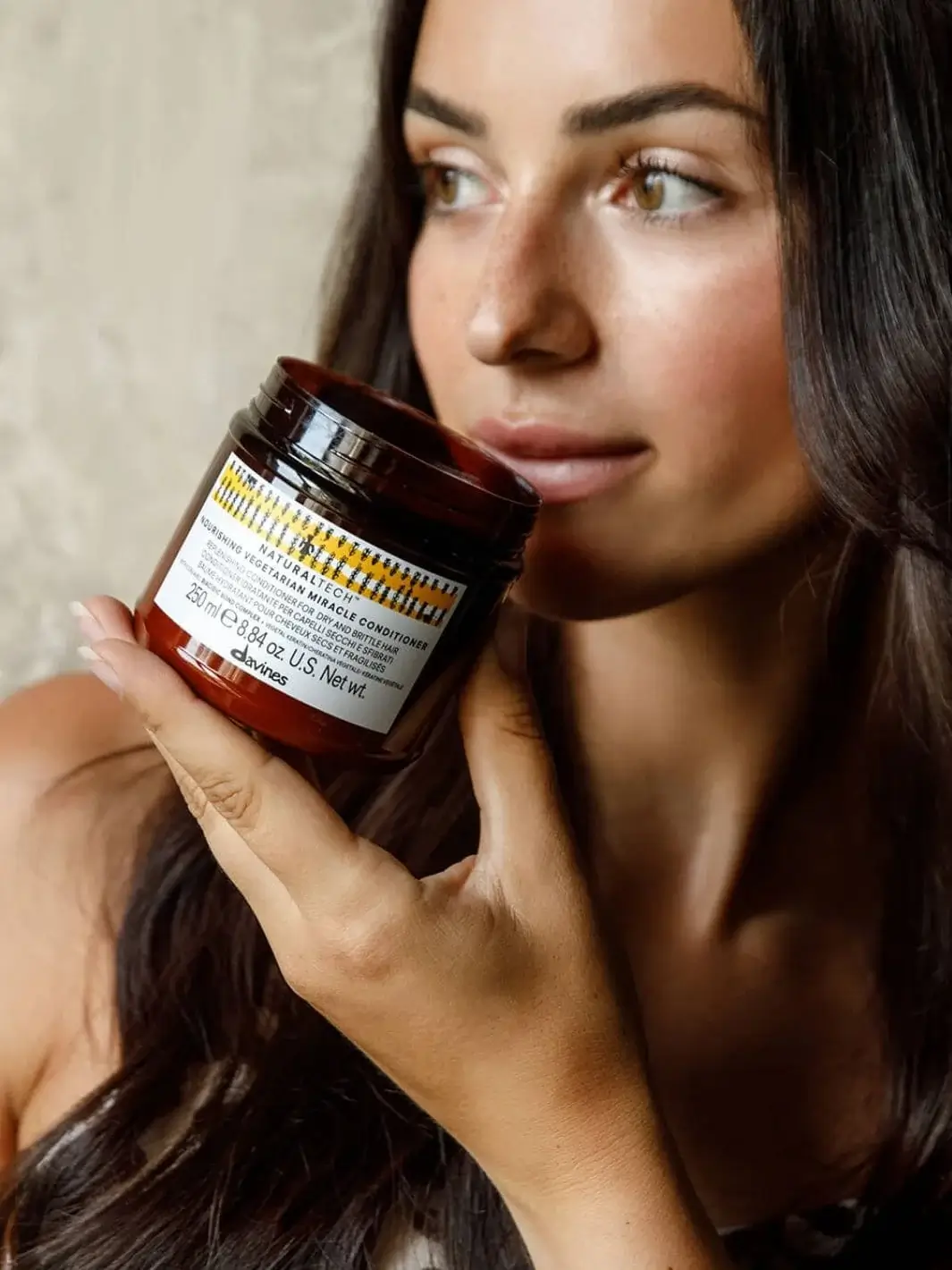 NOURISHING Vegetarian Miracle Conditioner - Image 2